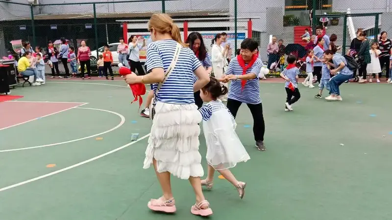 《致青春,忆童年》亲子活动