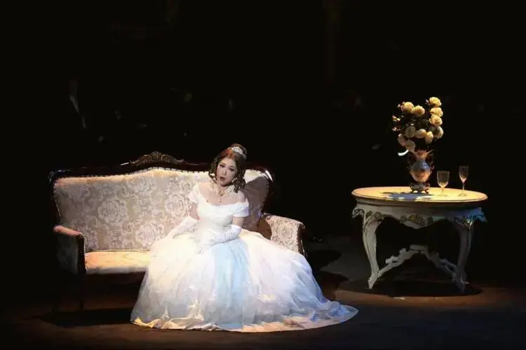 中央歌剧院歌剧《茶花女》精缩版在蓉城首演取得圆满成功_演出_经典