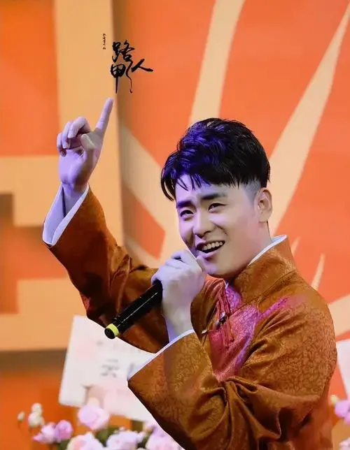 德云社一反常态太低调,张云雷为甘肃青海地震灾区捐款40万