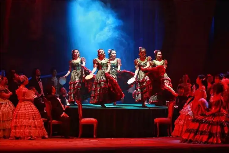 中央歌剧院2018年国家艺术院团演出季之经典歌剧《茶花女》