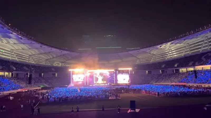 苏州奥体中心林志炫演唱会《单身情歌》全场大合唱