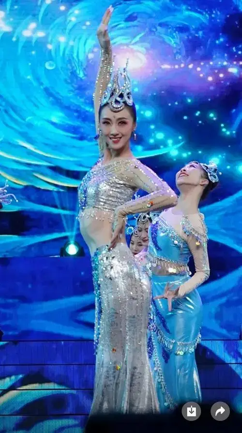 丨上海歌剧院舞剧团演员亮相各地春节晚会 精彩献演_舞蹈_舞台_艺术