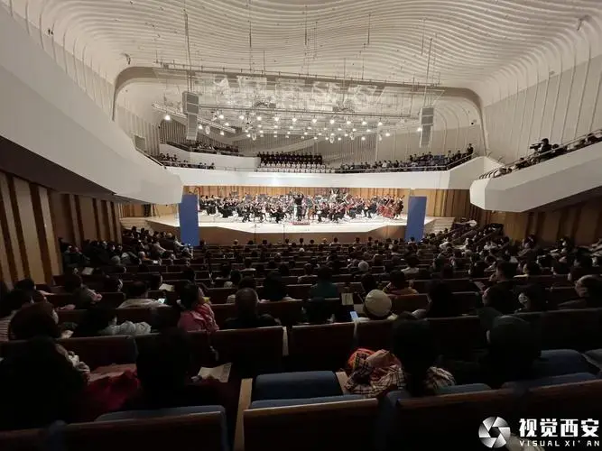 赵季平专场交响音乐会曲目包括《乔家大院》全套组曲,《丝绸之路音乐