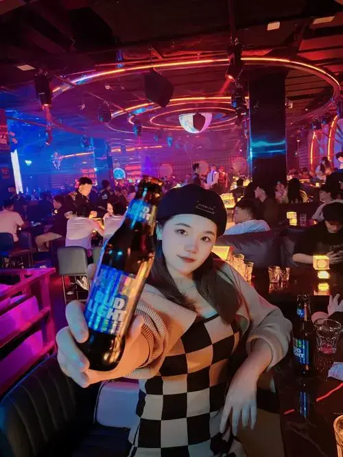 演唱会级house沉浸式体验upup