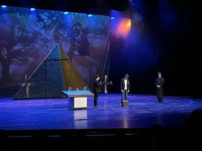 乌龙山伯爵
