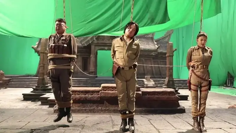 铁三角片场绞刑实录,一秒演绎窒息式演技