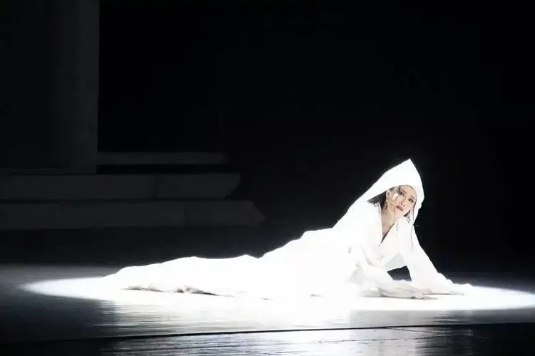 音乐剧《紫石街》第三季正在上演,此前3月24日的上海文化广场