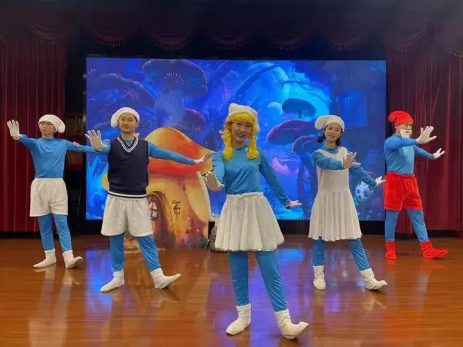 儿童剧《蓝精灵》,市级配送演出