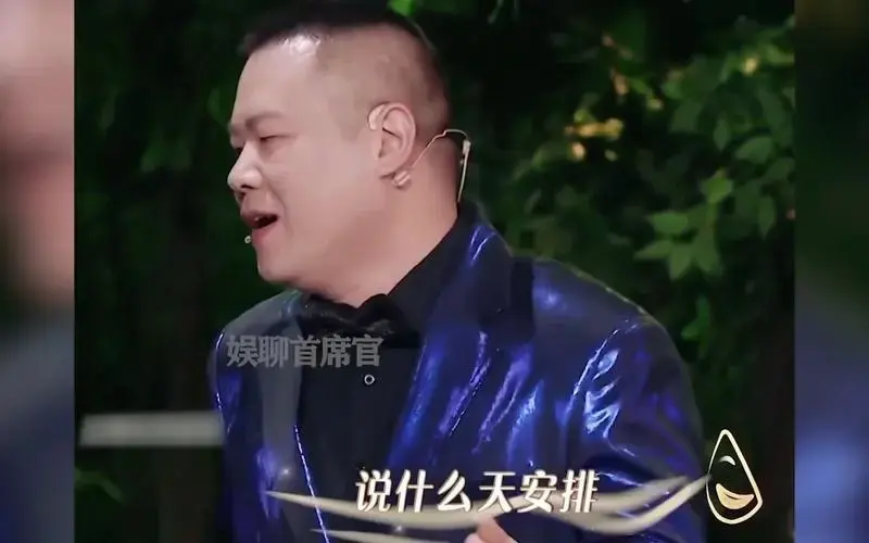 岳云鹏爆笑名场面!萌贱表情让人百看不厌,台下明星都笑出了眼泪