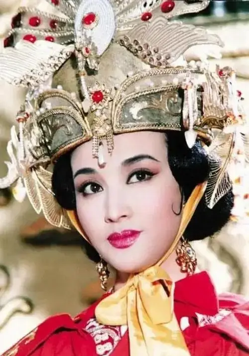 《武则天》剧评:刘晓庆的传奇人生