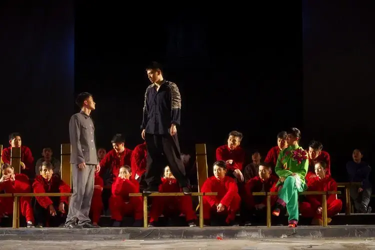 《白鹿原》为2010级表演班毕业大戏,改编自陈忠实同名小说的话剧,由