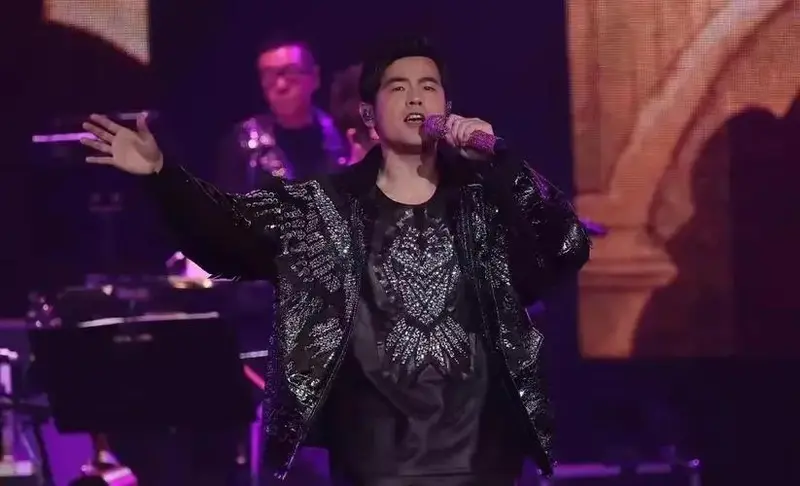 周杰伦福州演唱会门票预售引热议