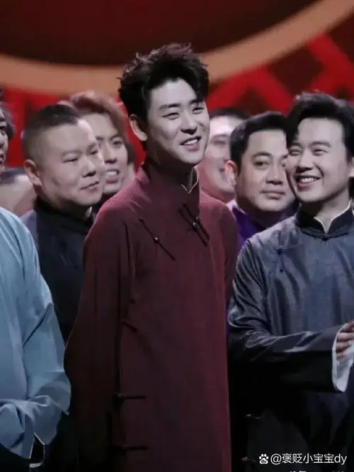 超过200名演员齐聚一堂,各个节目轮番上阵,让观众直呼过瘾.