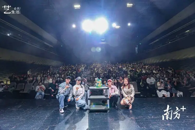 巡演600场!《只此青绿》主创广州大剧院揭秘幕后故事 | 视频