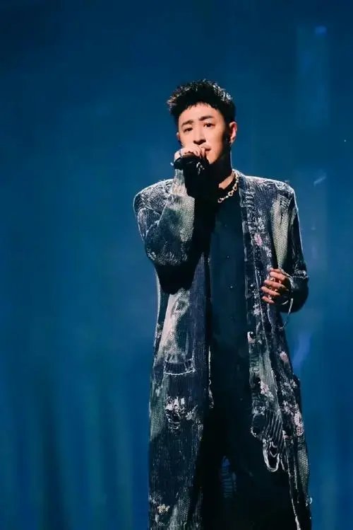 潘玮柏新巡演舞台装置首揭秘#潘玮柏新巡演舞台装置曝光啦!