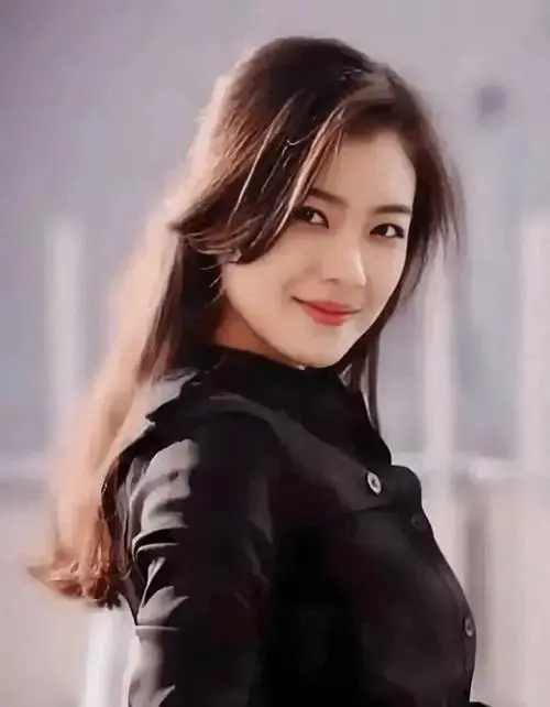 张雅玫:从选美舞台到演艺荧幕的闪耀蜕变!