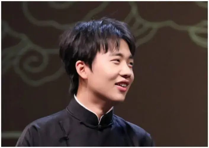 为什么许多人都觉得郭麒麟相声水平一般?_郭德纲_岳云鹏_评价