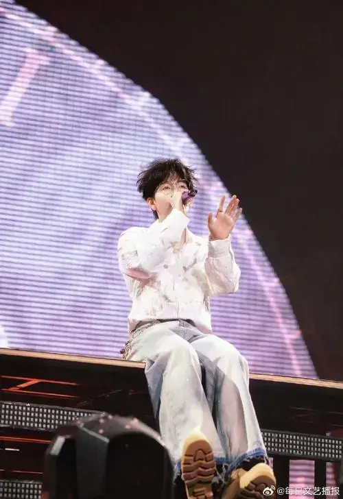 胡夏北京站演唱会延期##胡夏演唱会已开启退票通道