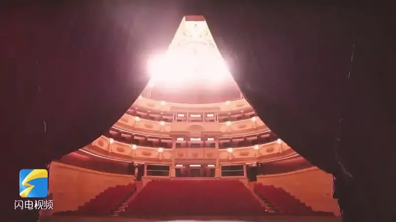 中央歌剧院剧场开幕 五一起演出月即将精彩呈现