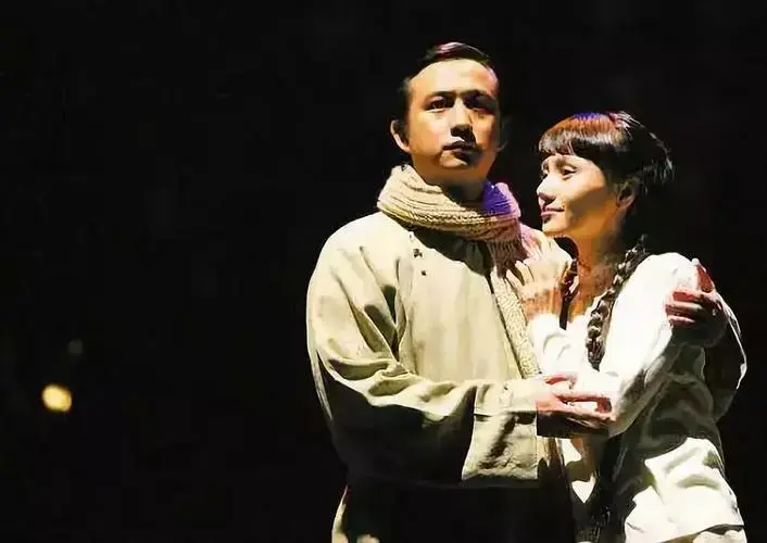 话剧《暗恋桃花源》黄磊,袁泉同台