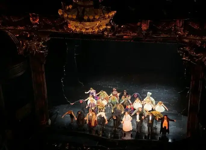 🎵 音乐剧《歌剧魅影》的魔力世界 🎭
