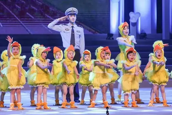 宋庆龄幼儿园第十六届国际艺术节在上海大剧院举行