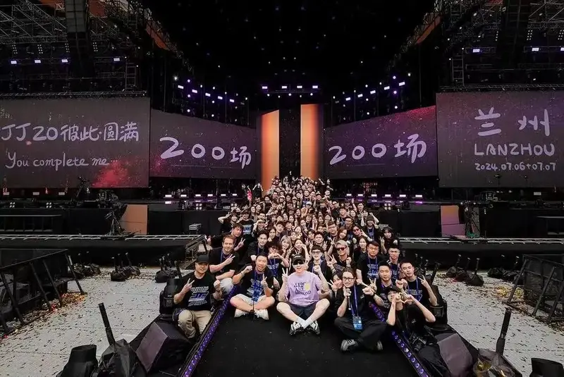 jj20世界巡回演唱会幕后花絮及精彩瞬间