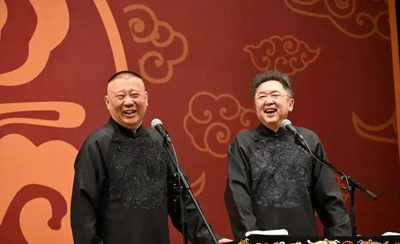 德云社日本巡演圆满成功,郭德纲晒观众席照,观众席满坑满谷