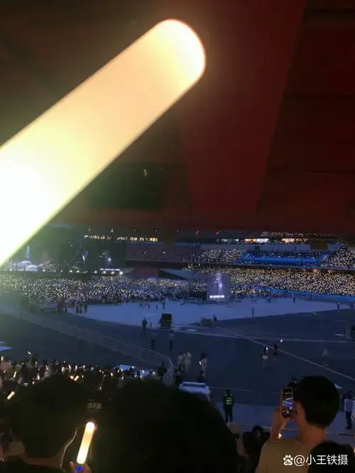 五月天演唱会现场!壮观!