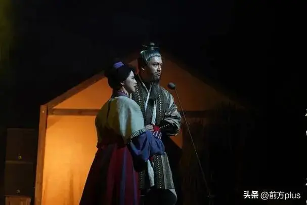国潮音乐剧《花木兰》首演