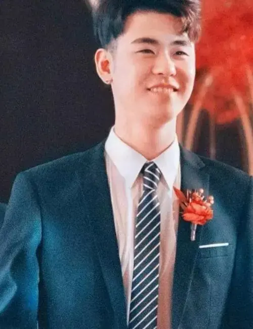张云雷:从戏迷少年到相声巨星的逆袭之路