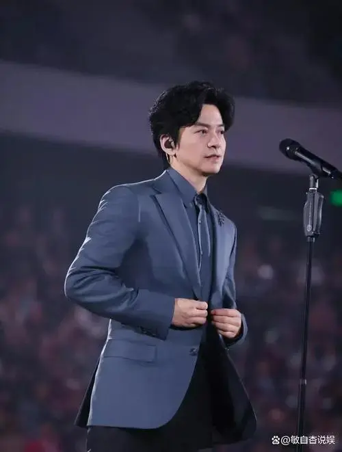 李健的