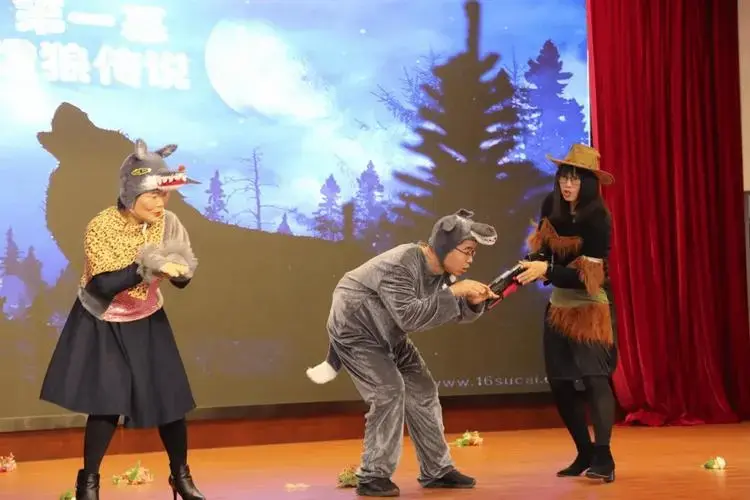 家教情景剧展演《新版小红帽与大灰狼》活动内容:演讲,文艺表演,现场