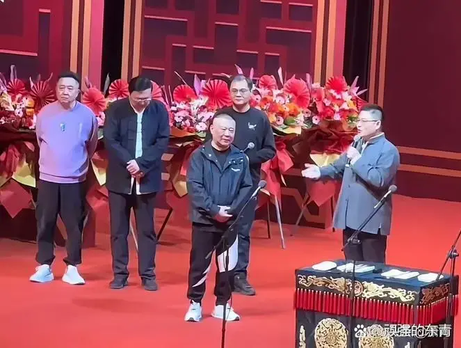 昨晚,由德云社主办的纪念金文声诞辰95周年专场演出在天津中华剧院