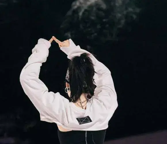 创3导师彩排照曝光,鹿晗7号背影引泪奔,最让人期待的竟是毛不易跳舞