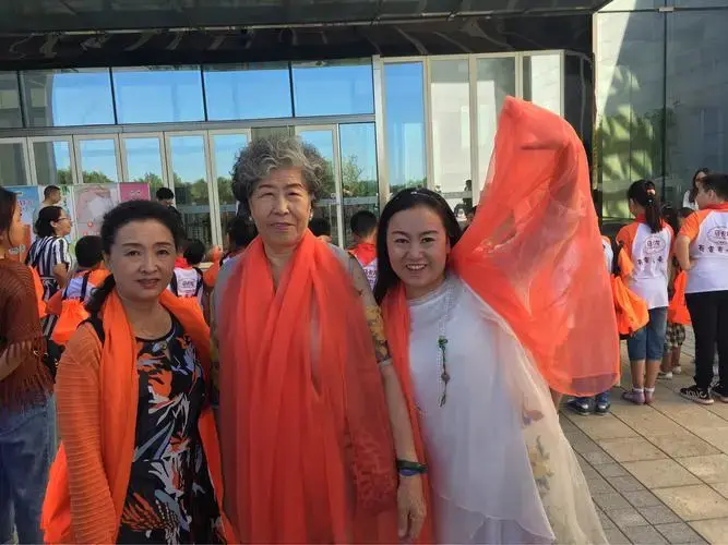 儿童音乐剧《有爱有未来》(副本)