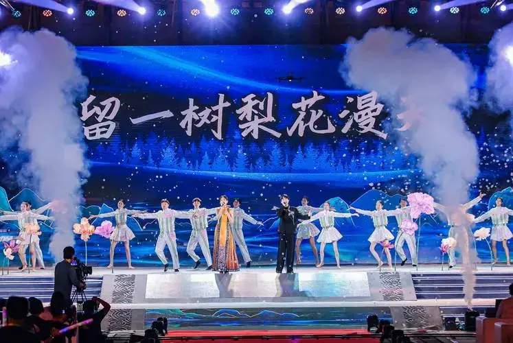 营造身临其境的音乐旅程,让观众沉浸式体验千年古韵与现代风华的碰撞