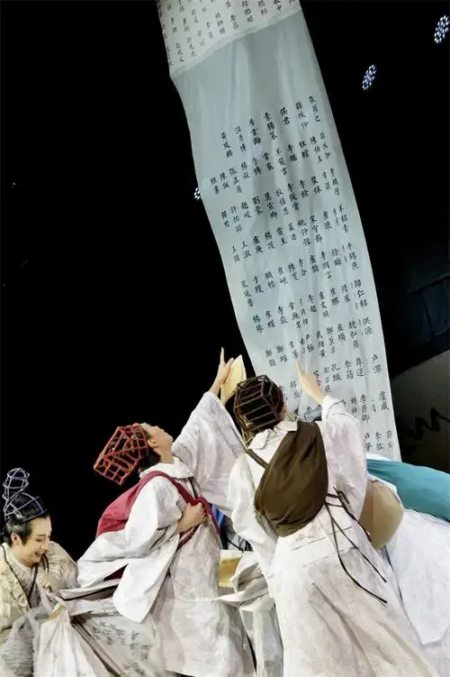 青少年话剧《诗仙李白》成功在郑州首演,掀起诗词热潮
