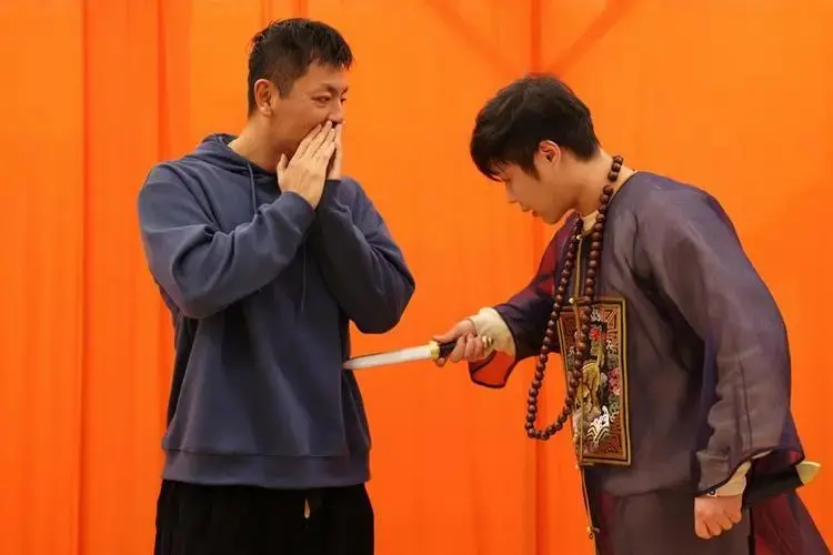 金庸武侠改编再添新作,新版《鹿鼎记》1月19日首演,冲击春节档