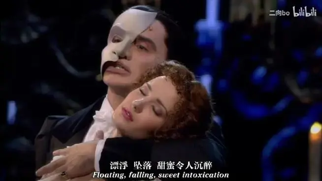 《歌剧魅影》这版音乐剧好有张力,比我以前看的电影版演得好