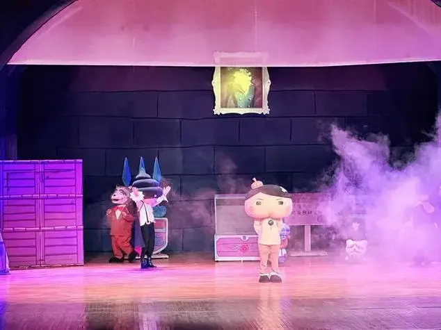 带娃追星记:屁屁侦探儿童剧体验分享