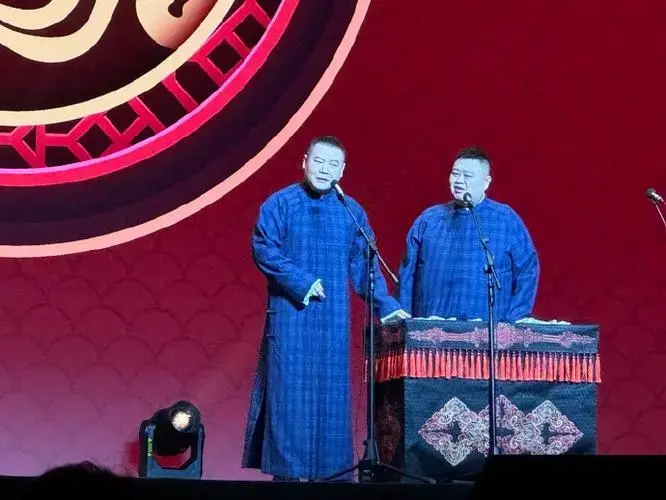 2024德云社岳云鹏孙越相声专场成都站##岳云鹏#今天的快乐是小岳岳给