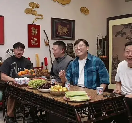 郭德纲家中直播破25万,揭秘德云社全面发展规划
