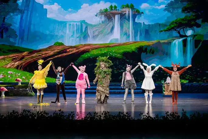 优秀!丽水学院大型原创儿童剧《奇幻森林》梦幻开演