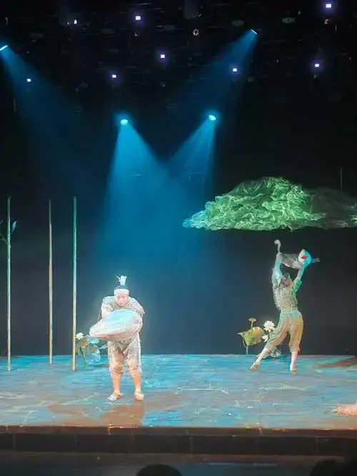 非常推荐家长带孩子们来观看,是一次寓教于乐的体验.\\n交通也