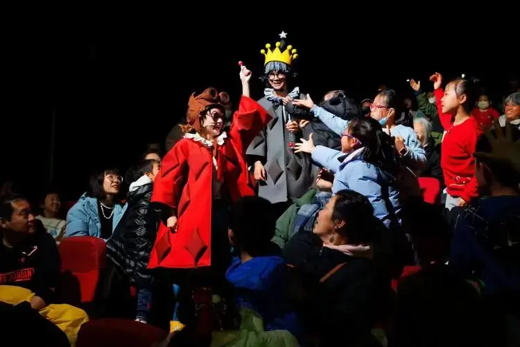 沉浸式互动儿童剧《小魔法师》:如果有一天你会魔法