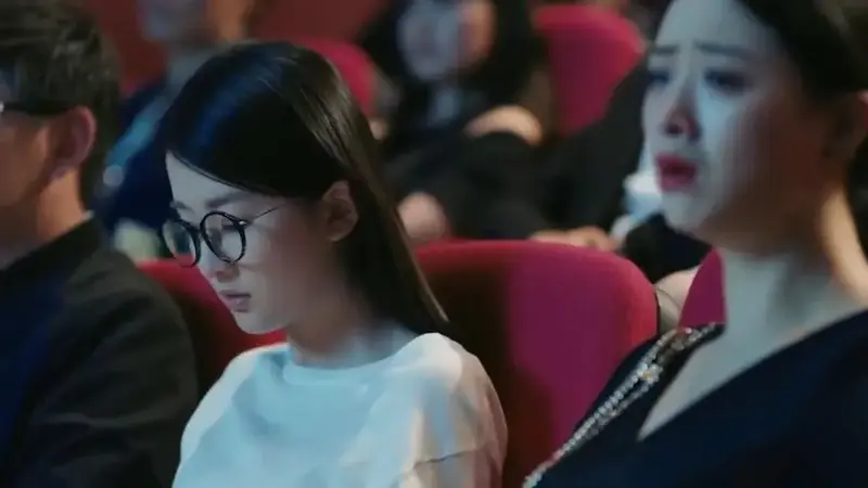 欢乐颂:樊胜美音乐会听得痛哭,哪料被赵医生抓拍,曲筱绡笑抽筋