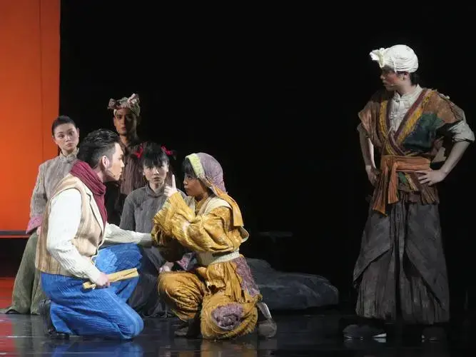 儿童剧《遇见星海》拉开第七届西安国际儿童戏剧展演帷幕