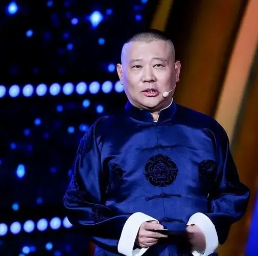 郭德纲与德云社:究竟如何缔造笑声帝国?