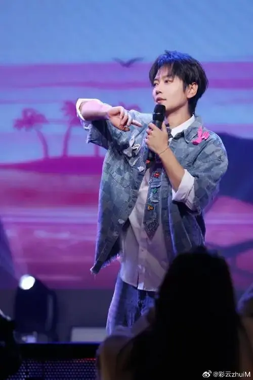 孟鹤堂 德云斗笑社##孟鹤堂绝美